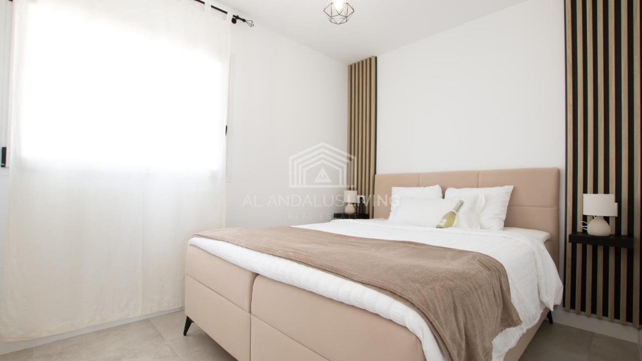 Panoramic Sea Views And Direct Access To The Beach From The Community In Torrenueva Lägenhet Málaga Exteriör bild