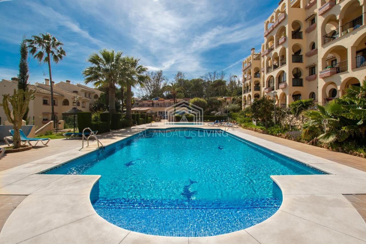 Panoramic Sea Views And Direct Access To The Beach From The Community In Torrenueva Lägenhet Málaga Exteriör bild